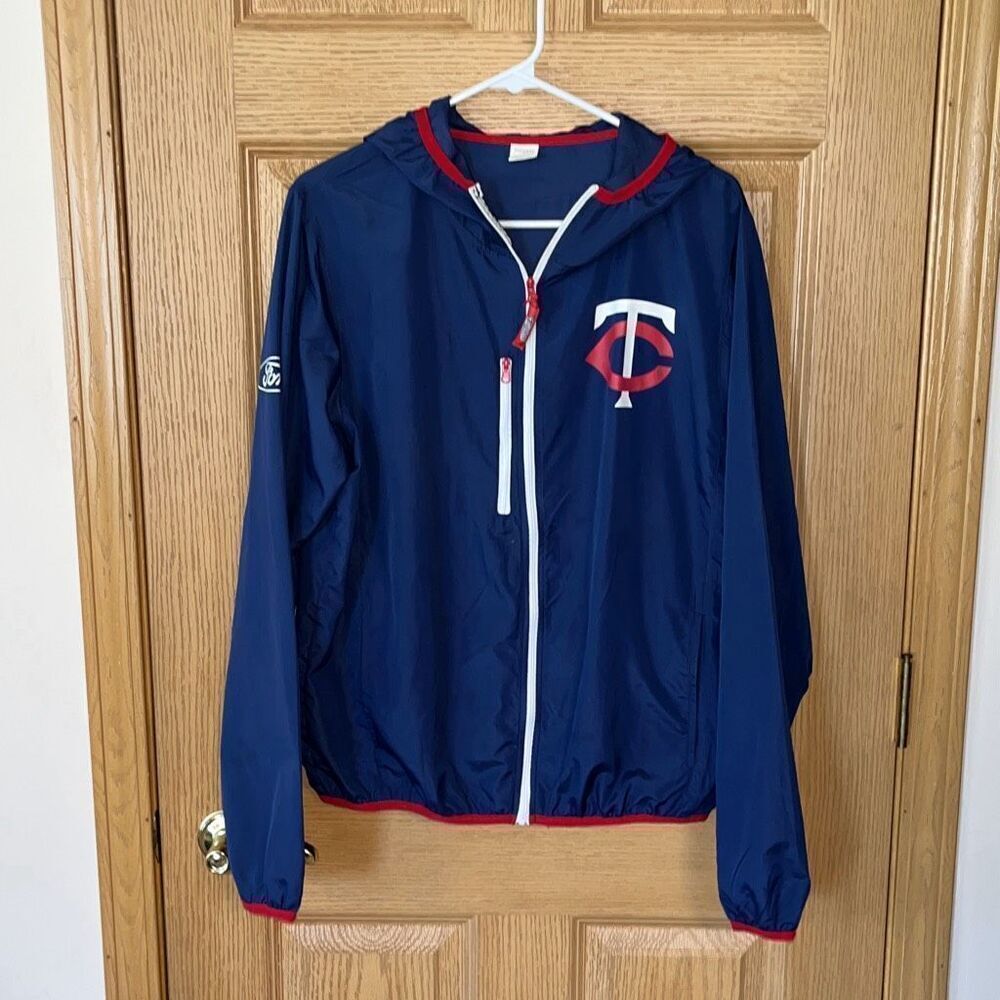 Minnesota MN Twins Light Weight Hooded Full Zip Windbreaker‎ Medium